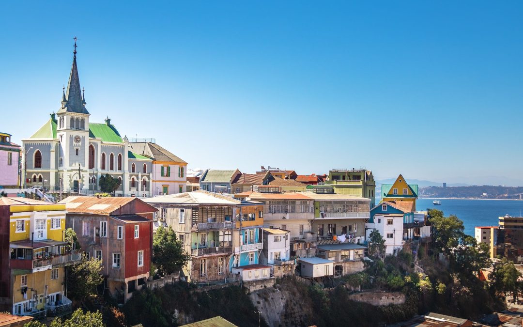 Valparaíso: un affascinante intreccio di colore, arte e storia sulle coste del Cile