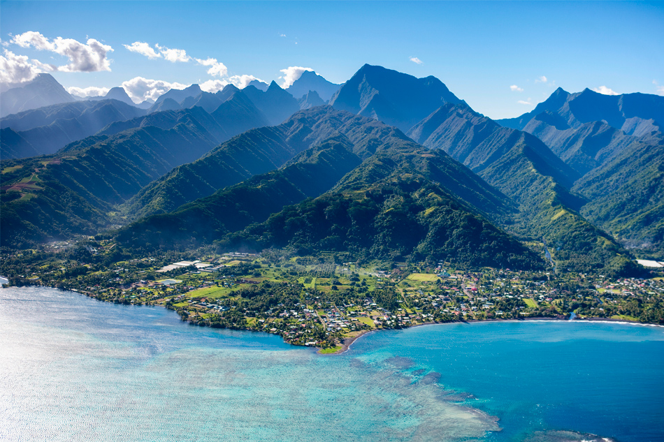 Papeete apre le porte al paradiso polinesiano tra modernità e tradizione.