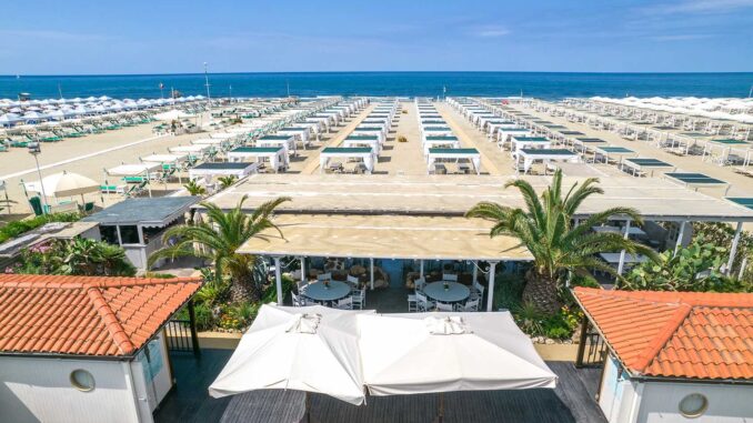 Dove mangiare in Versilia: ristoranti stellati, enoteche e street food.