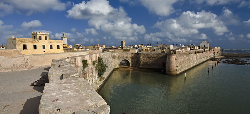 El Jadida è una splendida cittadina affacciata sull’oceano dove la cultura marocchina e portoghese si fondono in un mix unico.