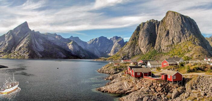 La bellezza senza tempo delle isole Lofoten in Norvegia.