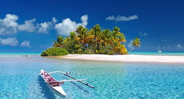 Alla scoperta degli atolli più famosi della Polinesia Francese: Bora Bora, Moorea, Tikehau e Rangiroa.