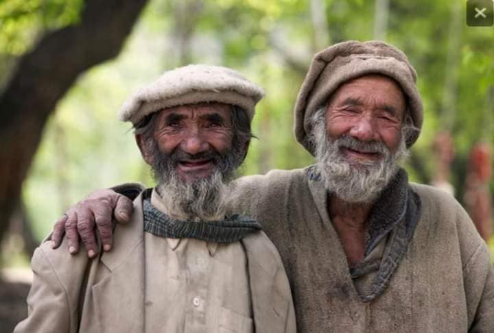 Ma li sapevate i segreti del popolo più longevo del pianeta gli HUNZA?