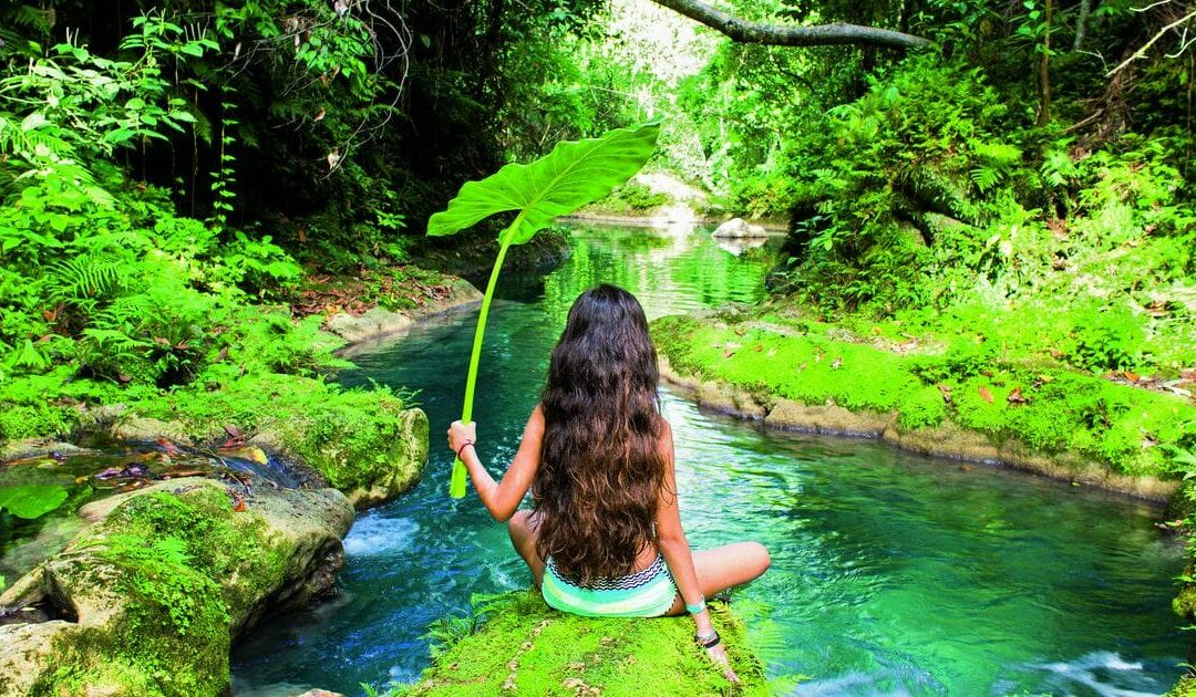 Giamaica: relax e avventure, reggae e caffè.