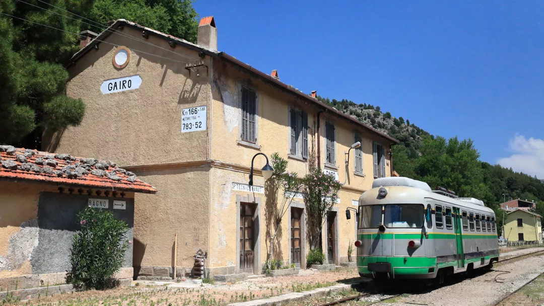 Il Trenino Verde della Sardegna: la riscossa della lentezza.