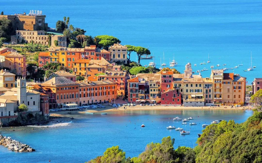 Le spiagge più belle della Riviera di Levante: paradisi nascosti e calette da sogno.