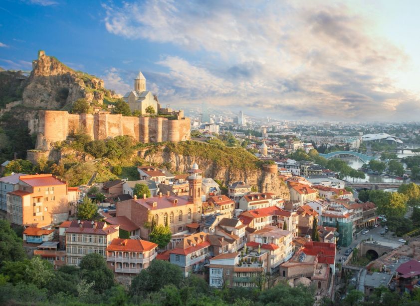 Viaggio a Tbilisi: tutto quello che c’è da sapere sulla capitale più affascinante del Caucaso