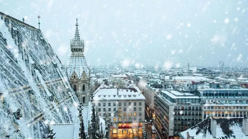 Voglia di partire tra Natale e capodanno: tante mete e idee tra viaggi lontani e vicini