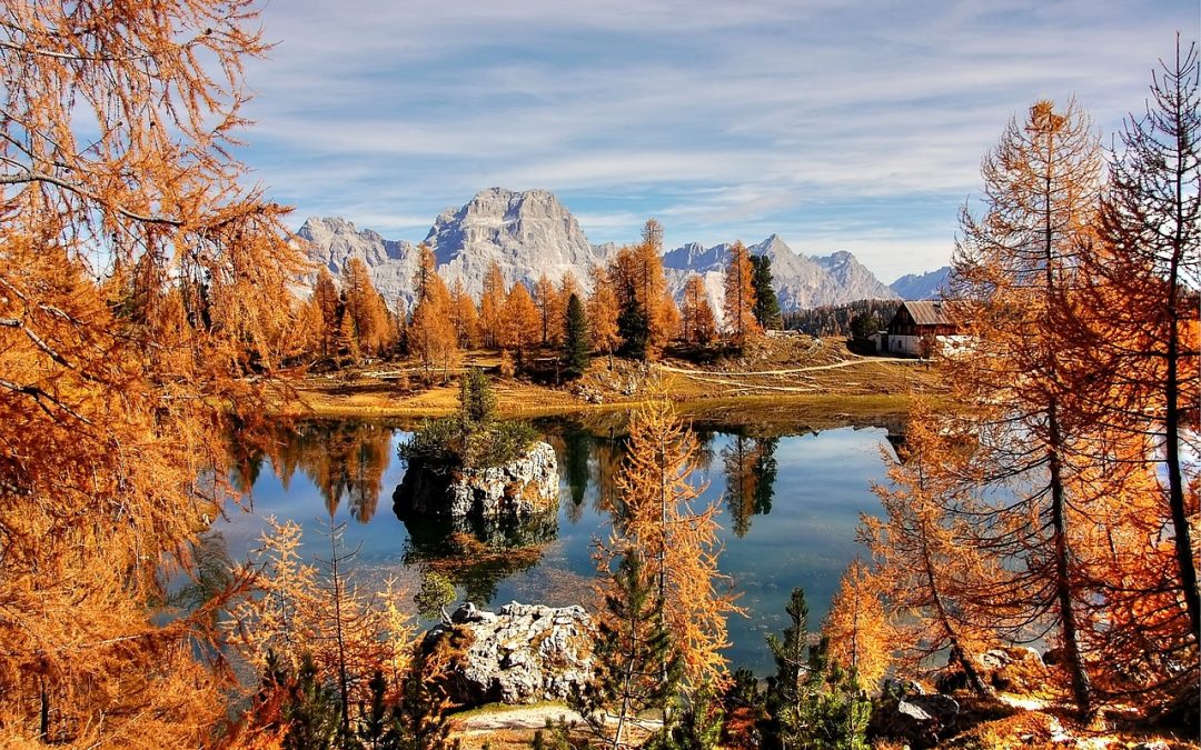Il lago di Sorapiss nel Bellunese che offre un panorama da cartolina ecco come arrivarci