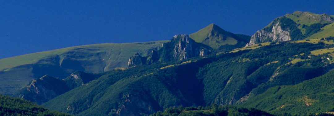 Weekend nei Monti Azzurri tra cammini, ciclovie, arte e sapori: gli itinerari (raccontati) delle Marche